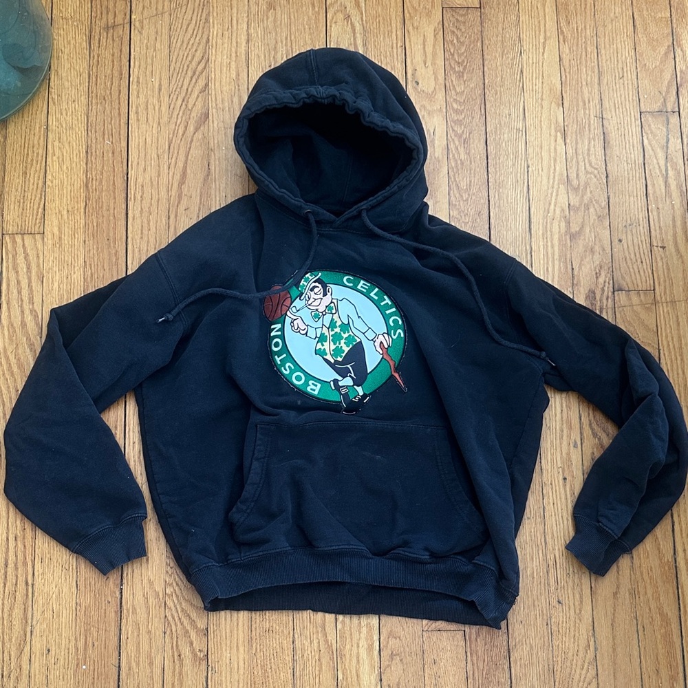 Boston Celtics Black Hoodie SIZE L
